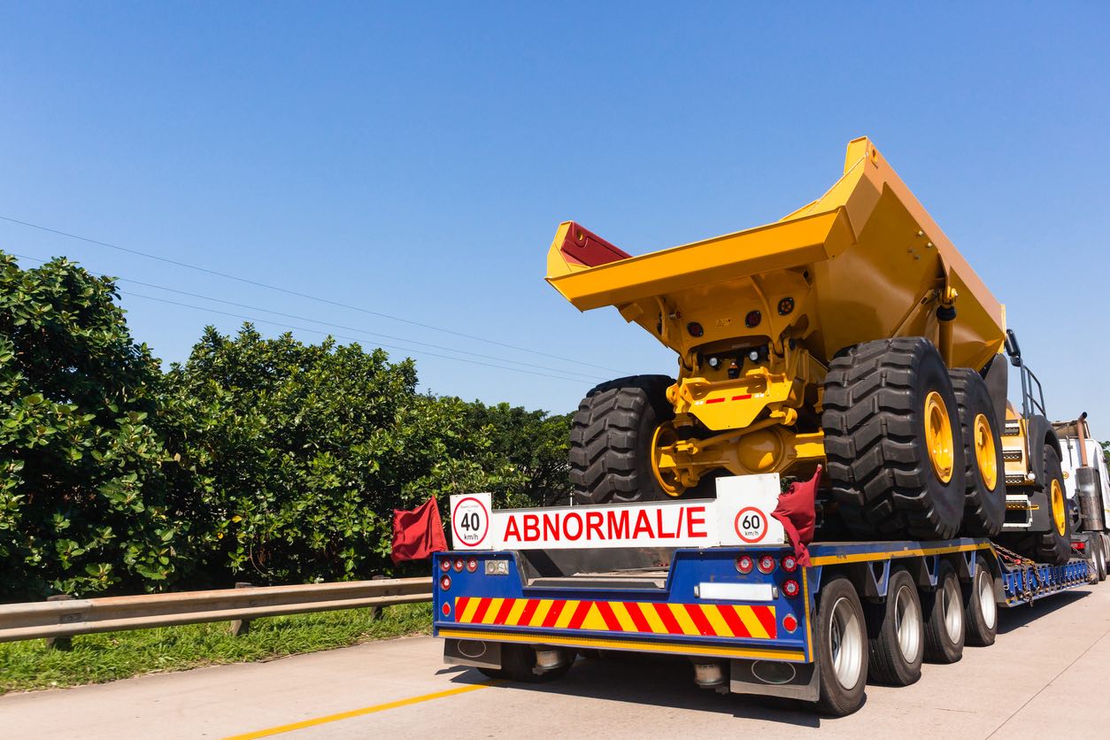 Key Differences Between Wide and Oversize Loads
