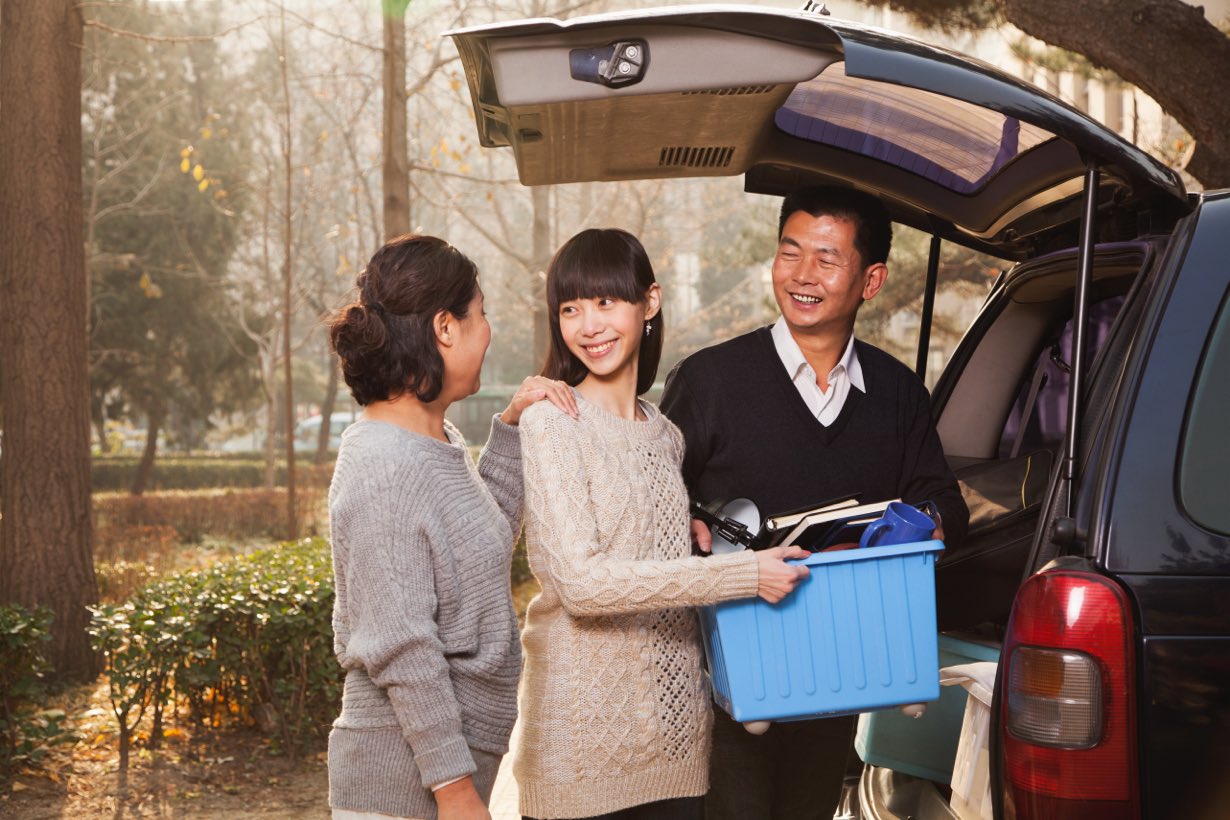 The Challenges of Moving a Car for College Students